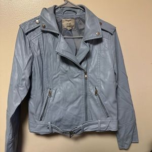 Blue Jacket used one time have a little rasp in left hand see in picture